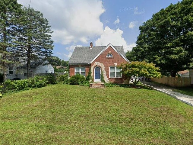 House image located at Peoria, IL 61615