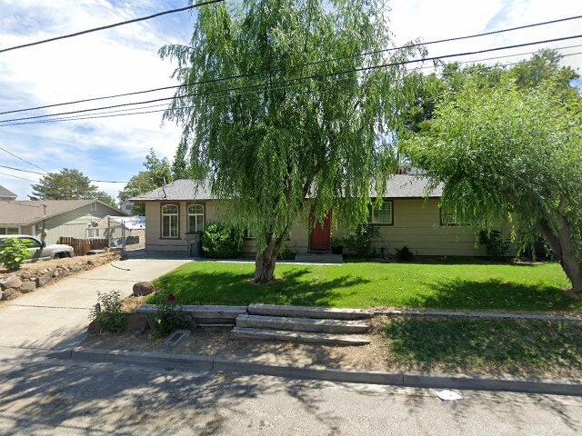 House image located at Sunnyside, WA 98944