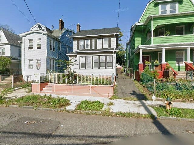 House image located at Newark, NJ 07112