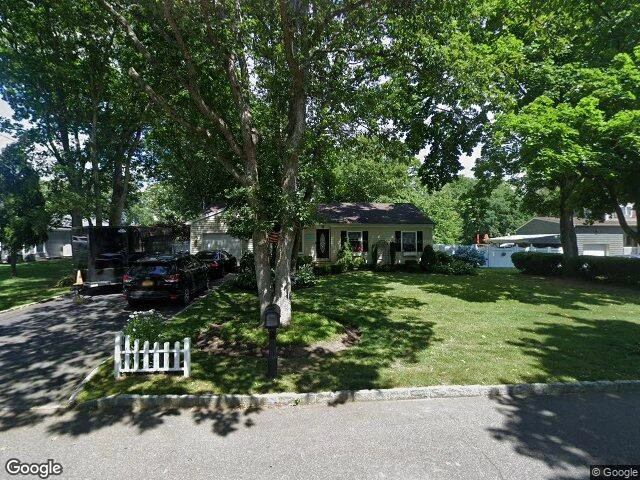 House image located at Bohemia, NY 11716