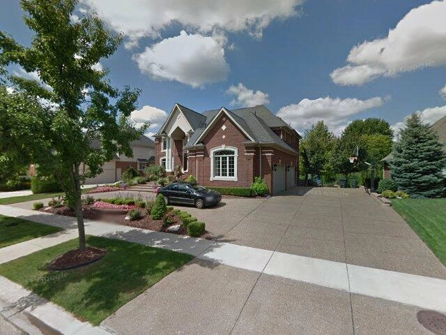 House image located at Utica, MI 48315