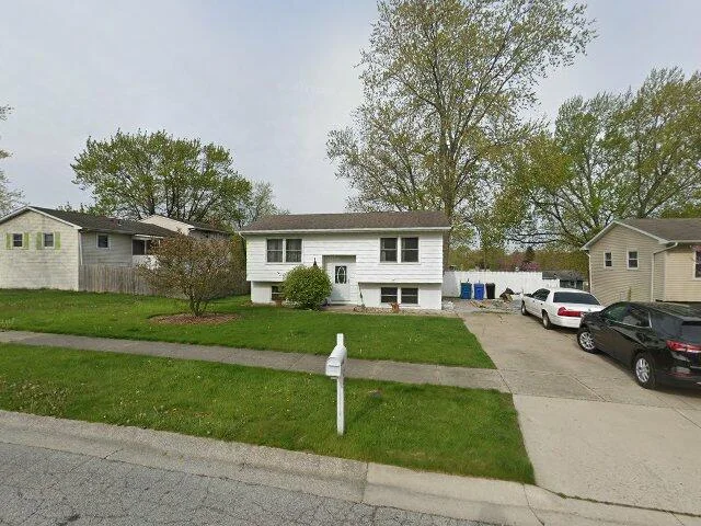 House image located at Crown Point, IN 46307