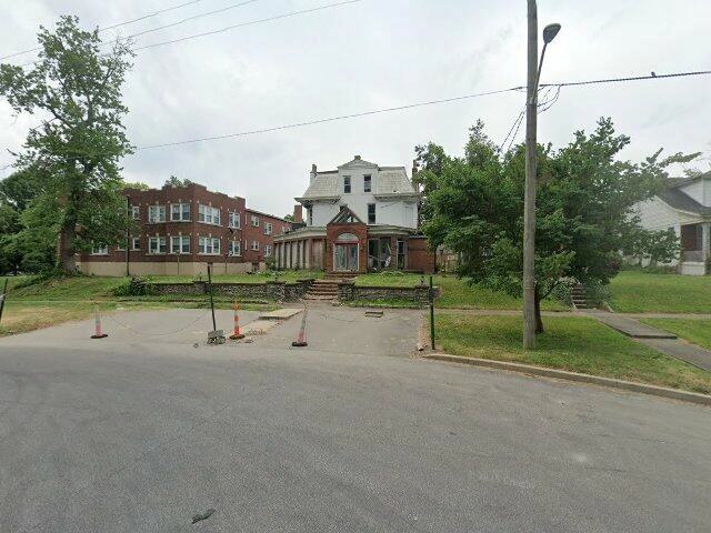 House image located at Louisville, KY 40211