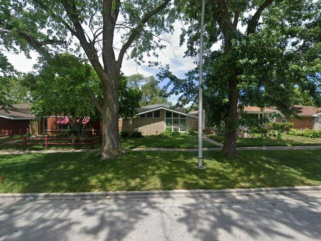 House image located at Dolton, IL 60419