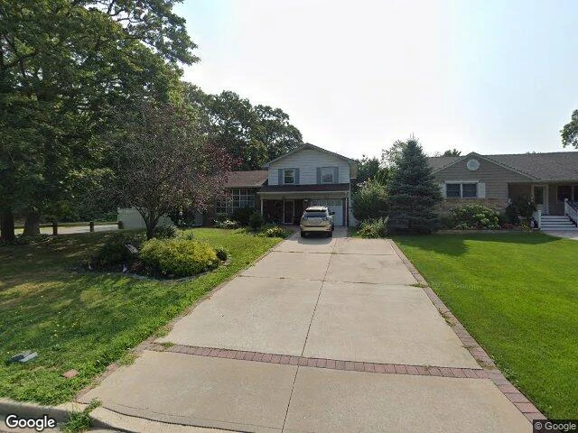 House image located at Farmingdale, NY 11735