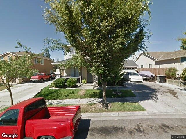 House image located at Oakdale, CA 95361