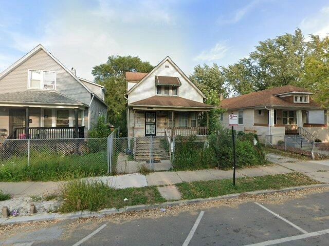 House image located at Chicago, IL 60628
