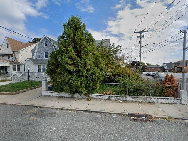 House image located at Saint Albans, NY 11412