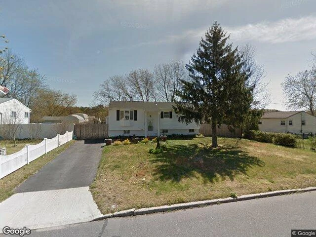House image located at Medford, NY 11763