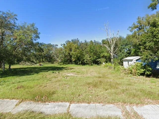 House image located at Eagle Lake, FL 33839