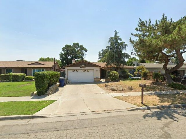 House image located at Fresno, CA 93722