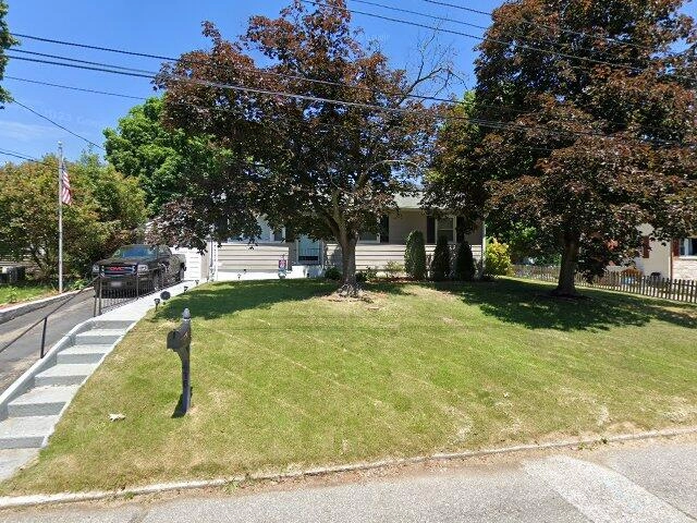 House image located at Mchenry, IL 60051