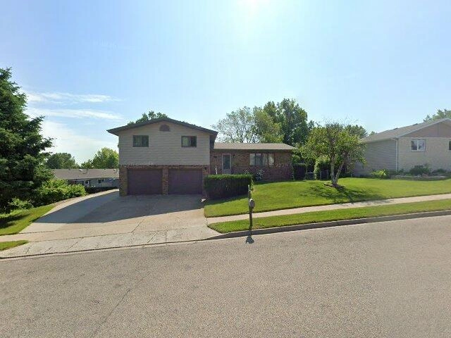 House image located at Faribault, MN 55021