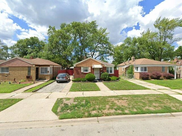 House image located at Riverdale, IL 60827