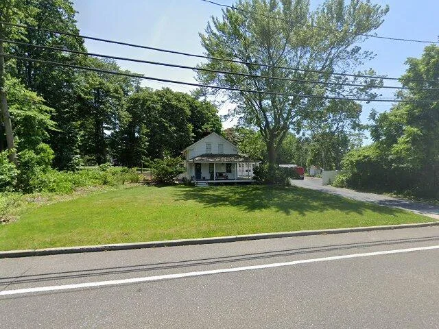 House image located at Bayport, NY 11705
