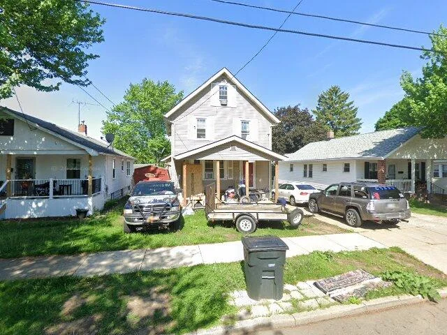 House image located at Akron, OH 44301