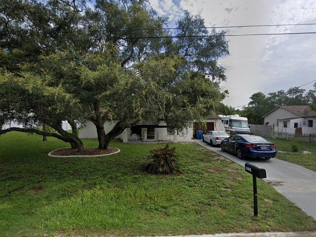 House image located at Brooksville, FL 34613