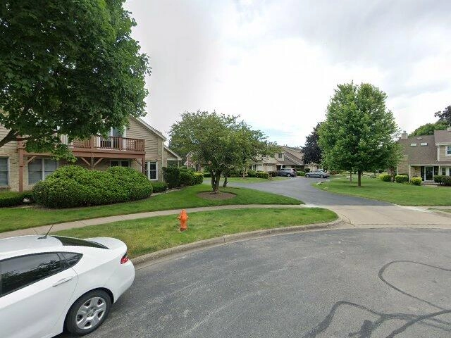 House image located at Naperville, IL 60565