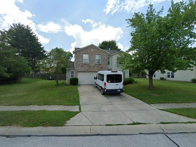 House image located at Avon, IN 46123