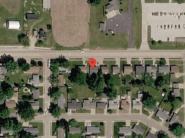 House image located at Clinton, IA 52732