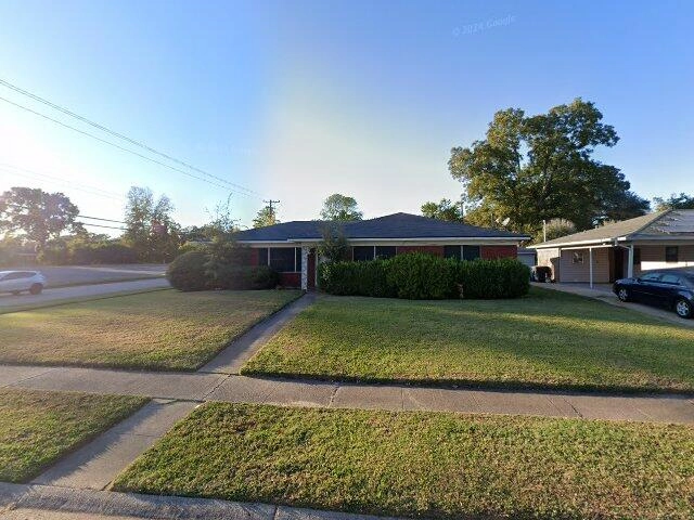 House image located at Waycross, GA 31503