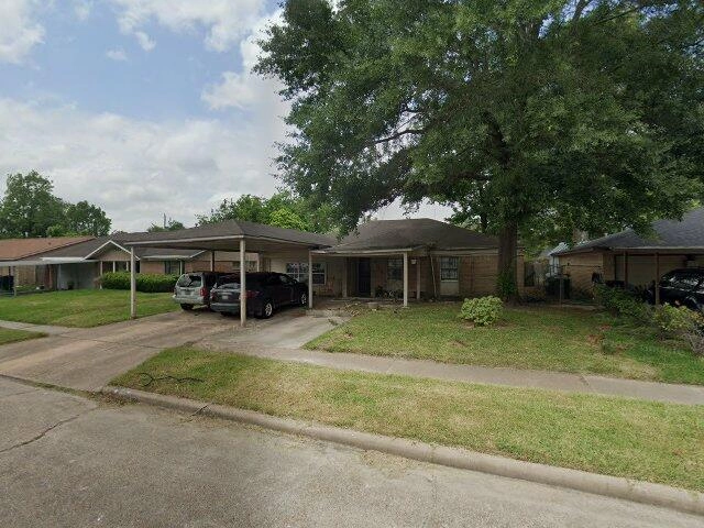 House image located at Houston, TX 77016