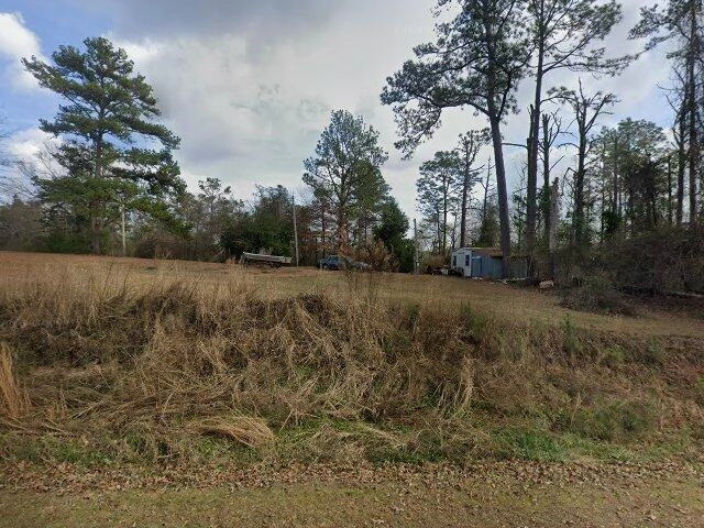 House image located at Deatsville, AL 36022