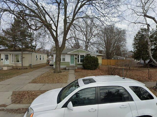 House image located at Warren, MI 48091