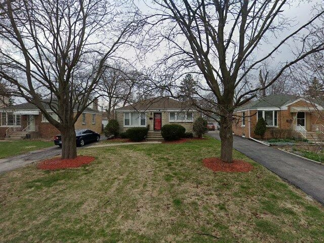 House image located at Hillside, IL 60162