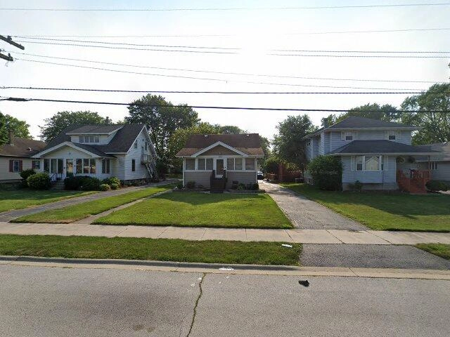 House image located at South Holland, IL 60473