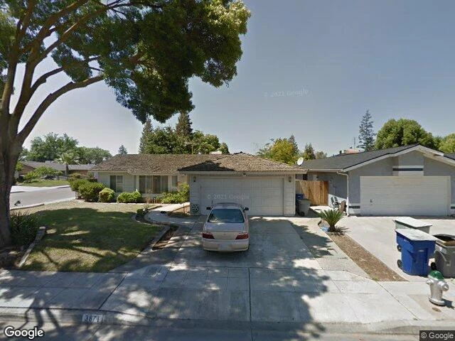 House image located at Fresno, CA 93722