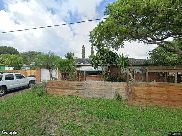 House image located at Saint Petersburg, FL 33713