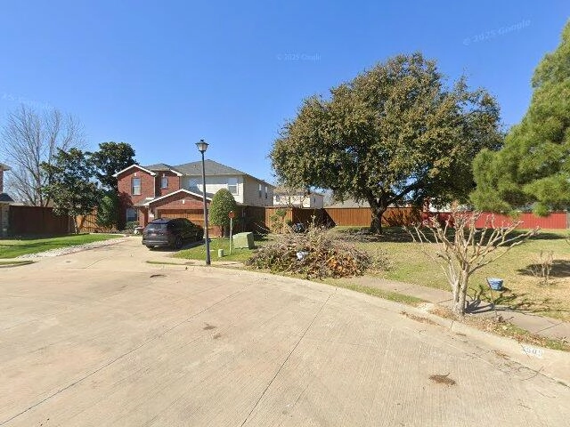 House image located at Dallas, TX 75212