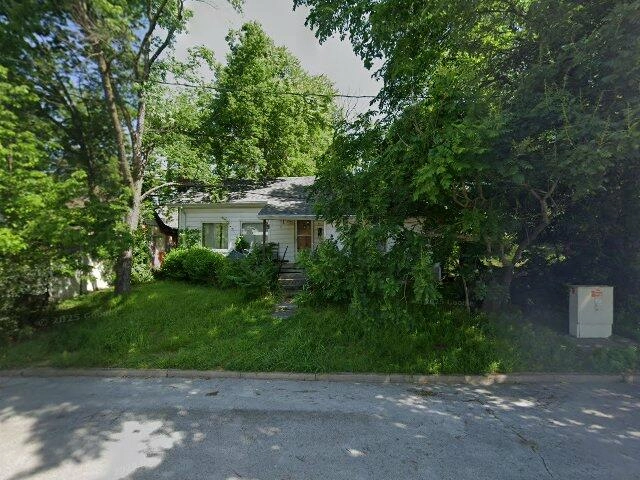 House image located at Carthage, MO 64836