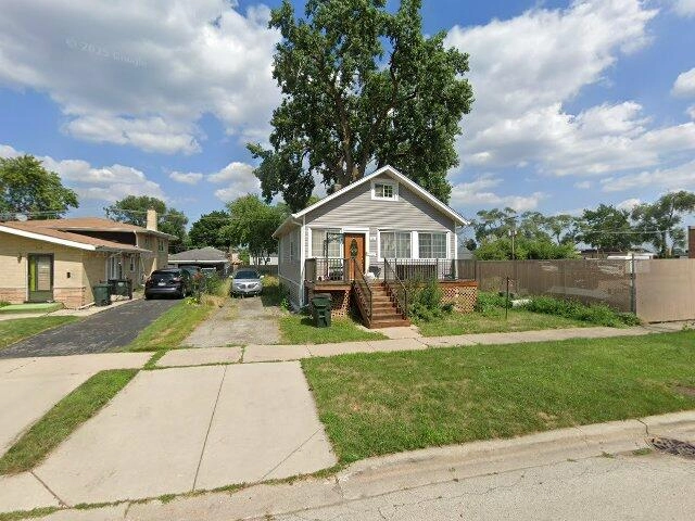 House image located at Bellwood, IL 60104