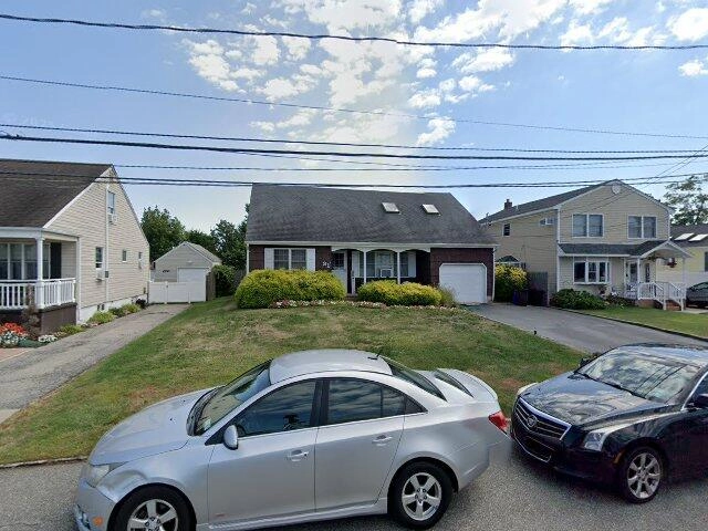House image located at Lindenhurst, NY 11757