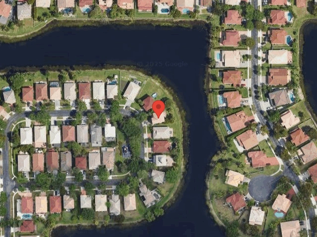 House image located at Hollywood, FL 33027