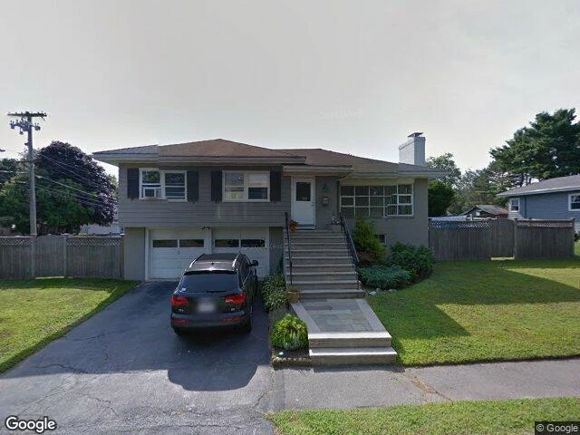 House image located at Marblehead, MA 01945