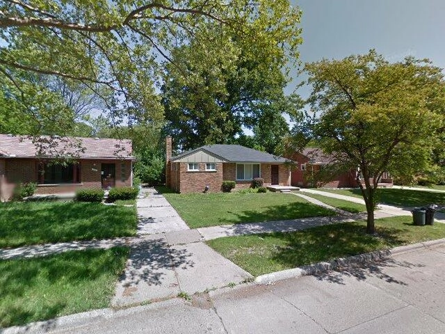 House image located at Oak Park, MI 48237