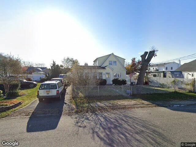 House image located at Lindenhurst, NY 11757