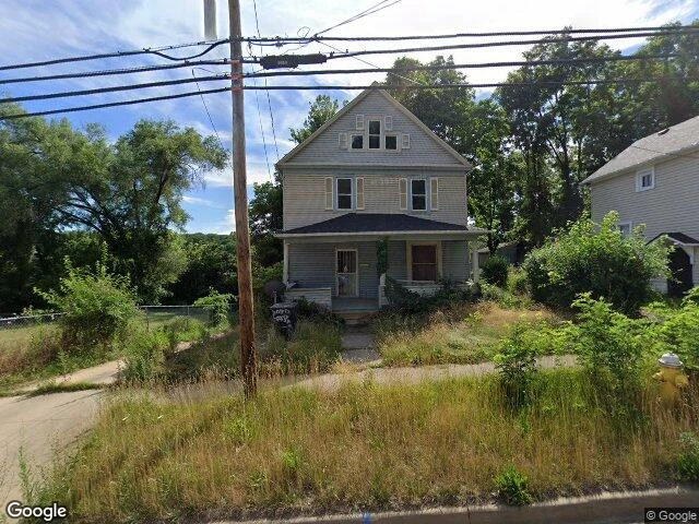 House image located at Akron, OH 44304