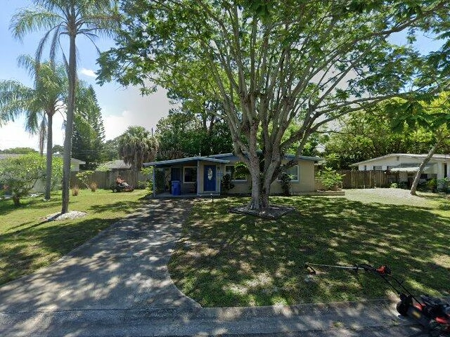 House image located at Saint Petersburg, FL 33702