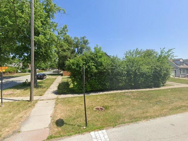 House image located at Worth, IL 60482