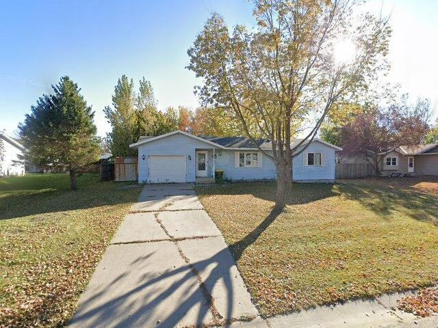 House image located at Willmar, MN 56201