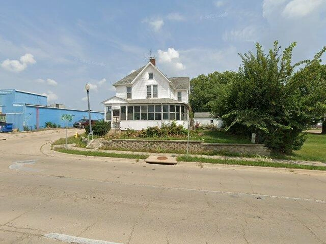 House image located at Freeport, IL 61032