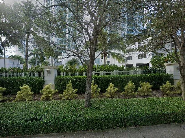 House image located at Miami, FL 33180