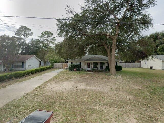 House image located at Milton, FL 32570