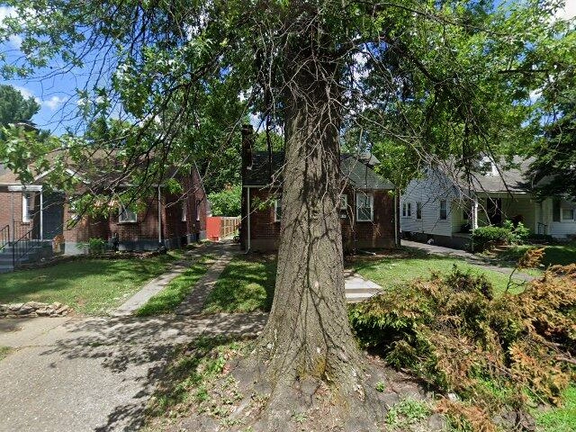 House image located at Louisville, KY 40215