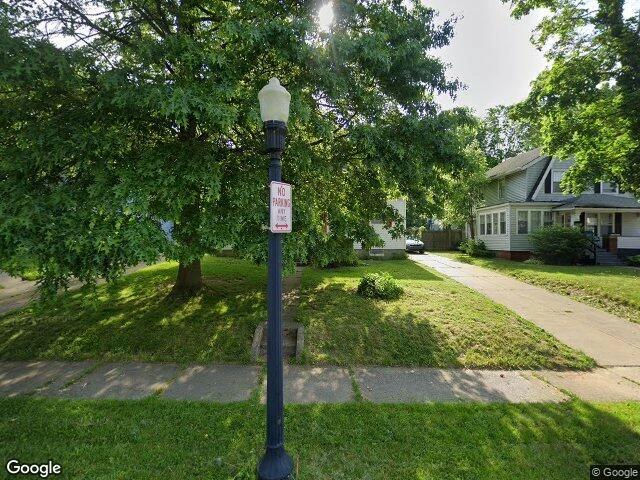 House image located at Akron, OH 44320