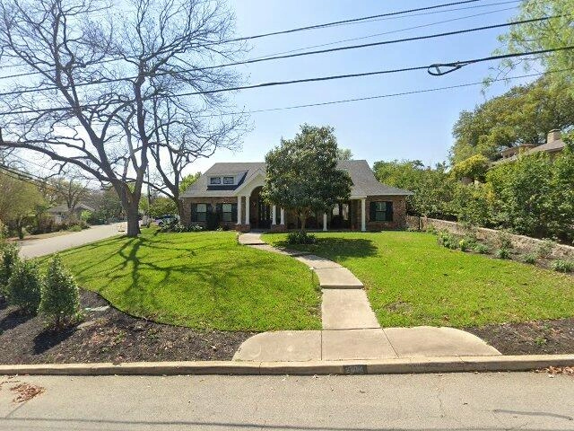 House image located at Huntington Beach, CA 92648